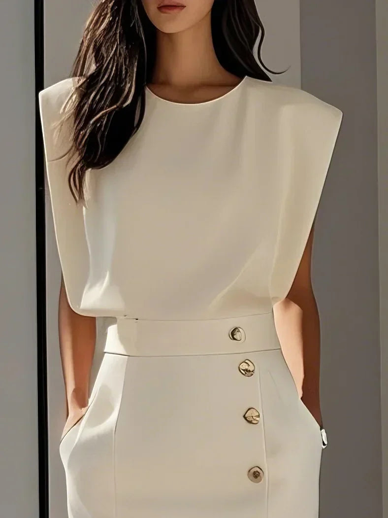 Grianne – Solid Midi Dress with Button Slit