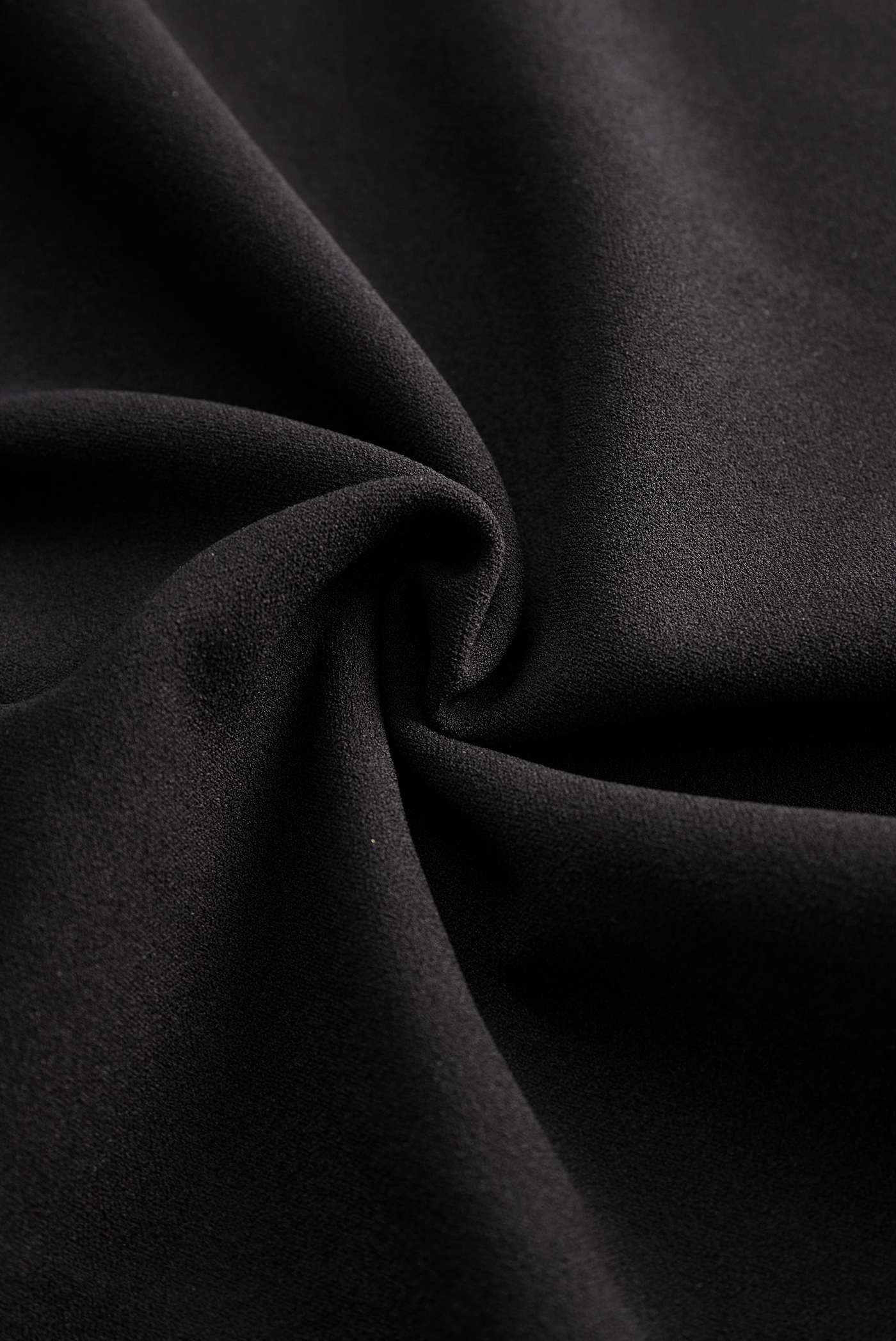 Sorcha – Refined Dress with Belt & Mandarin Collar