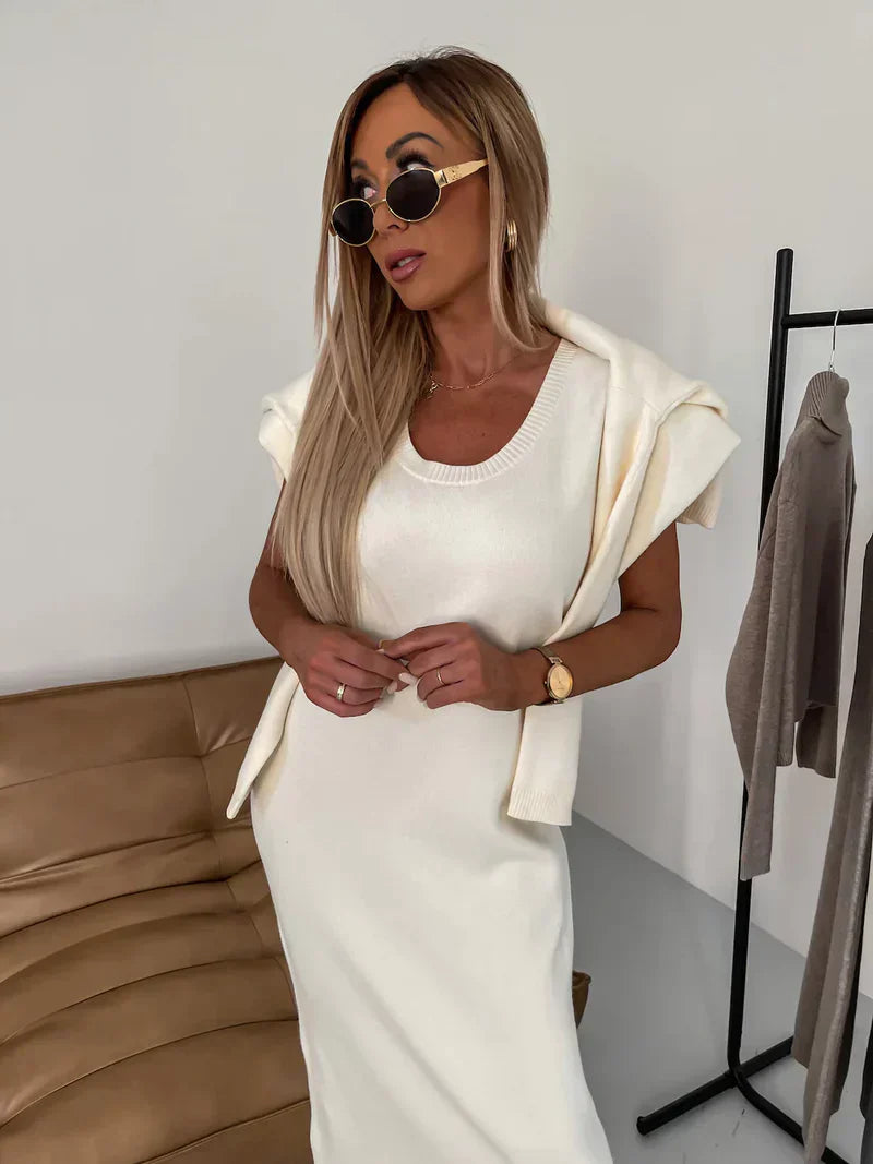 Tressa – Dress with Matching Turtleneck