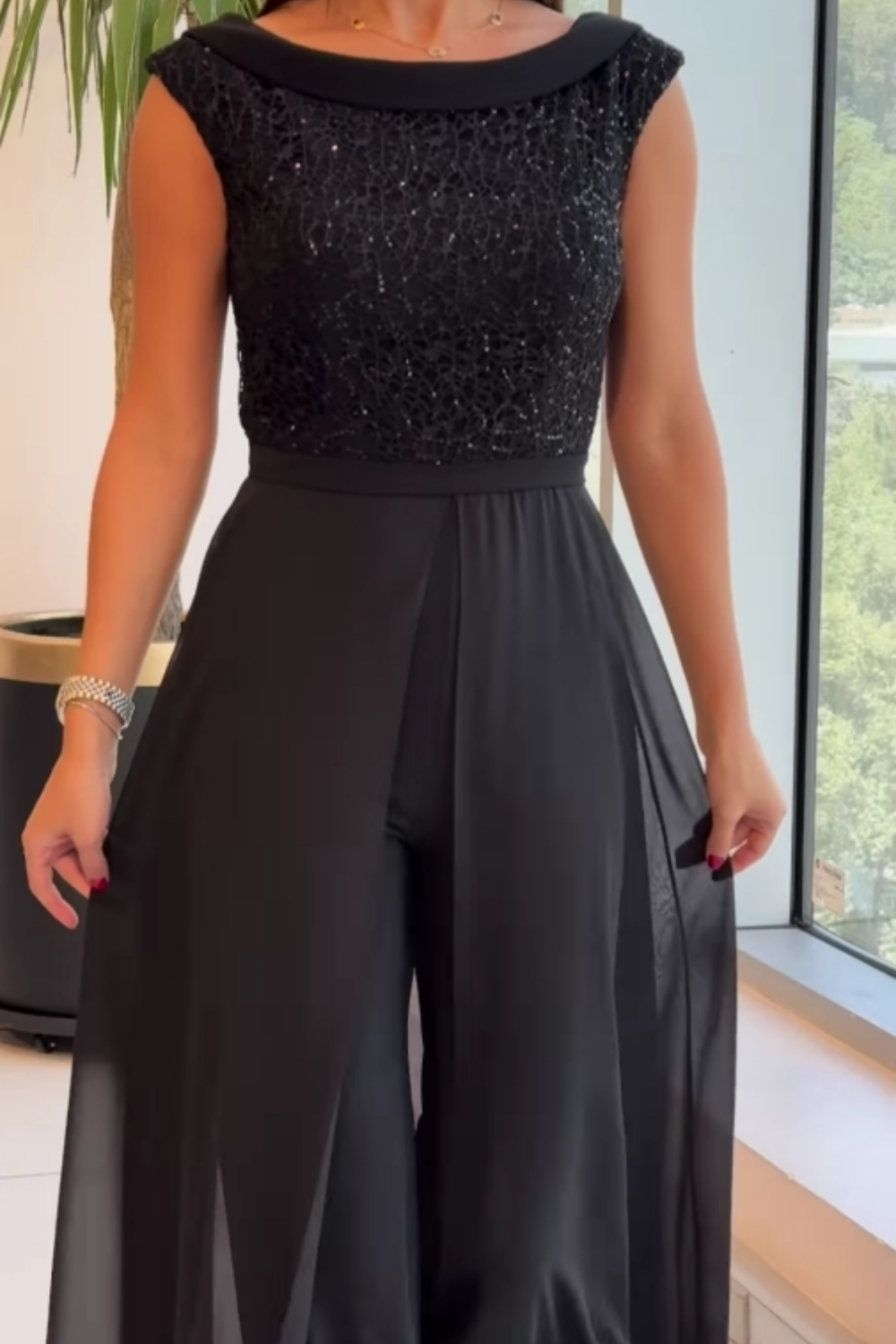 Serena – Sleeveless Jumpsuit