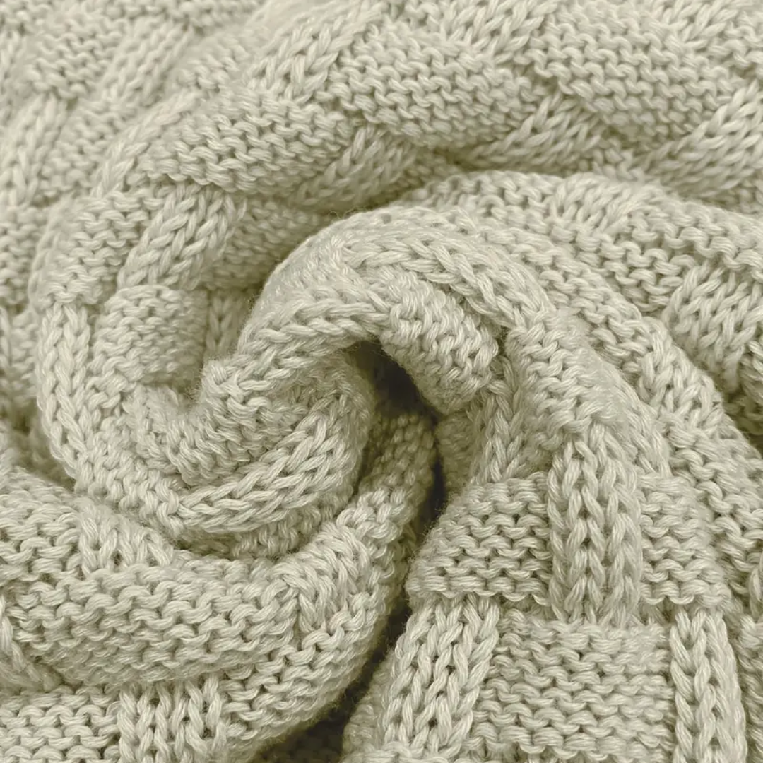 Ruairí – Textured Knit Button Collar Jumper