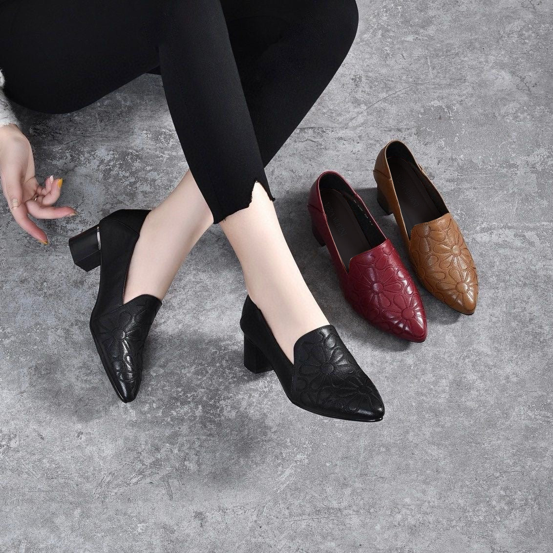 Clíodhna – Soft Vegan Leather Embroidered Pumps