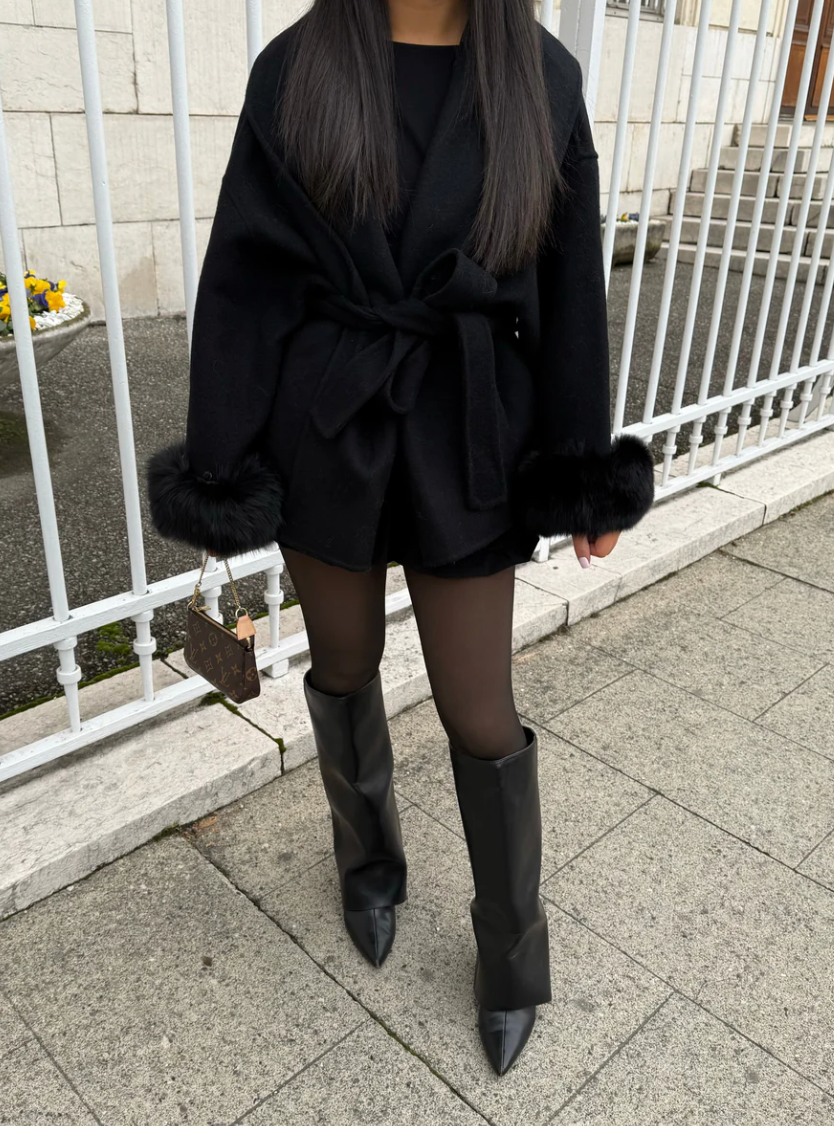 Aoife – Wool Coat with Removable Fur Cuffs