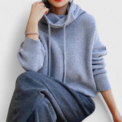 Oona  – Comfortable Turtleneck Sweater