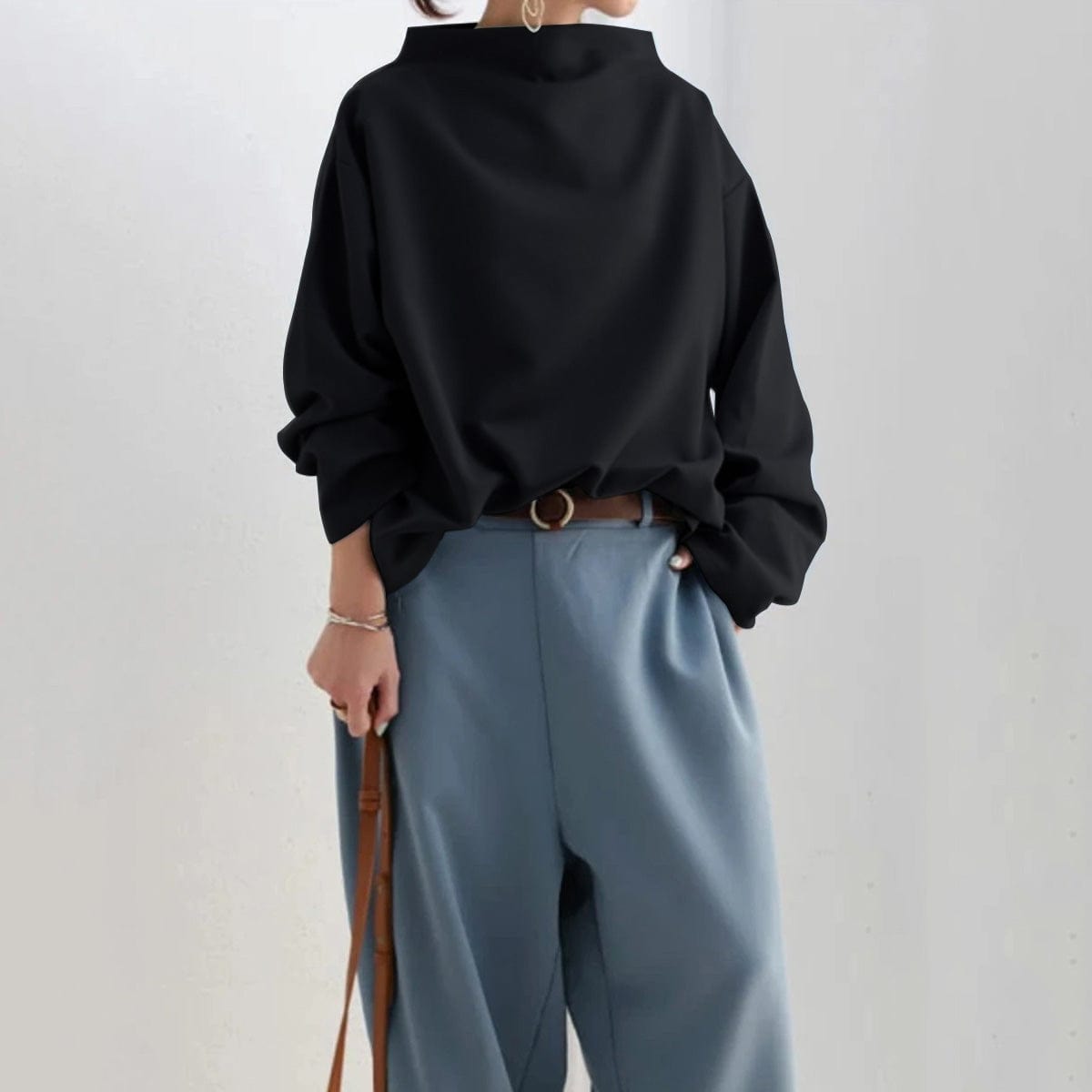 Eithne – Chic High Neck Pullover