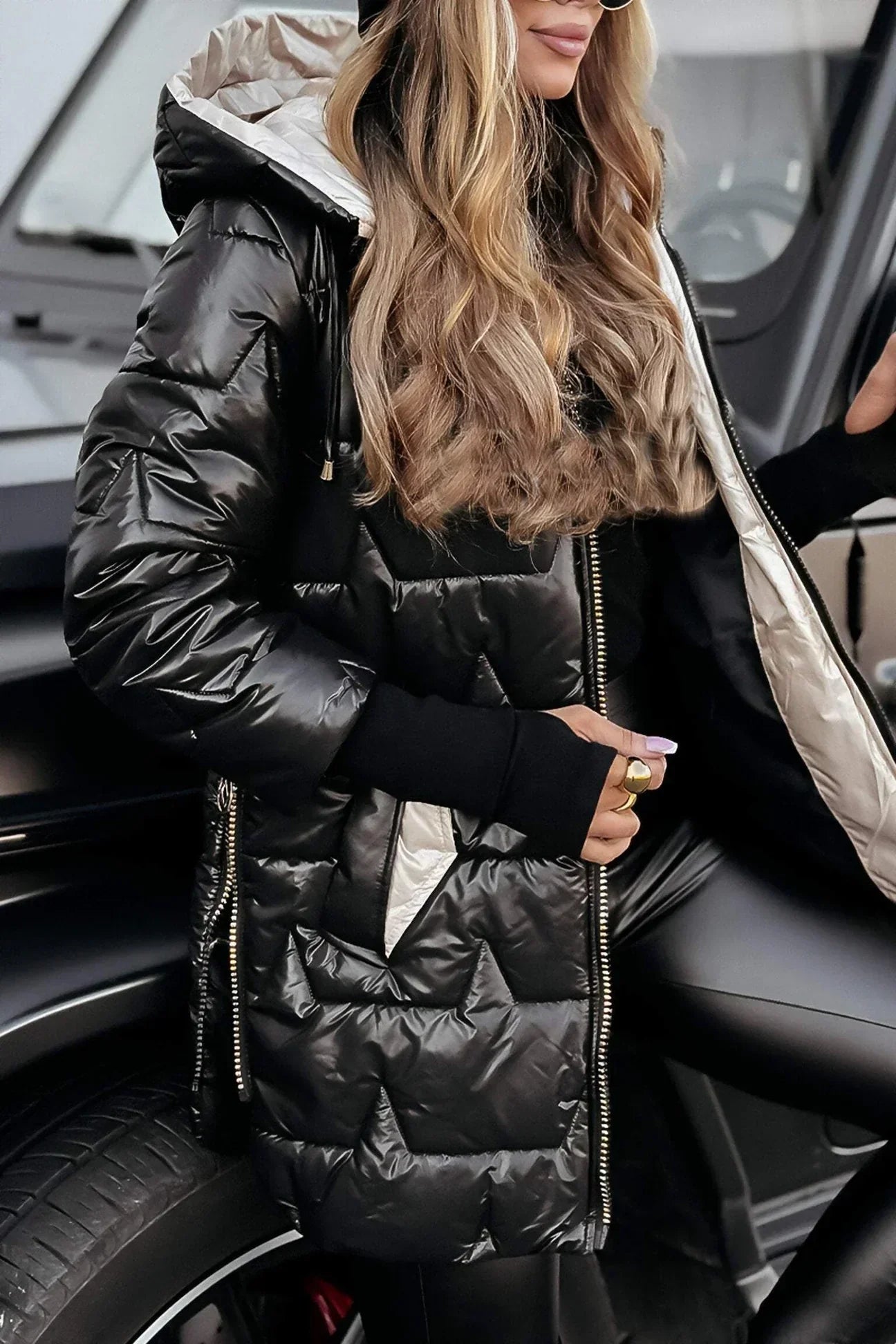 Flann – Elegant Padded Winter Coat with Hood