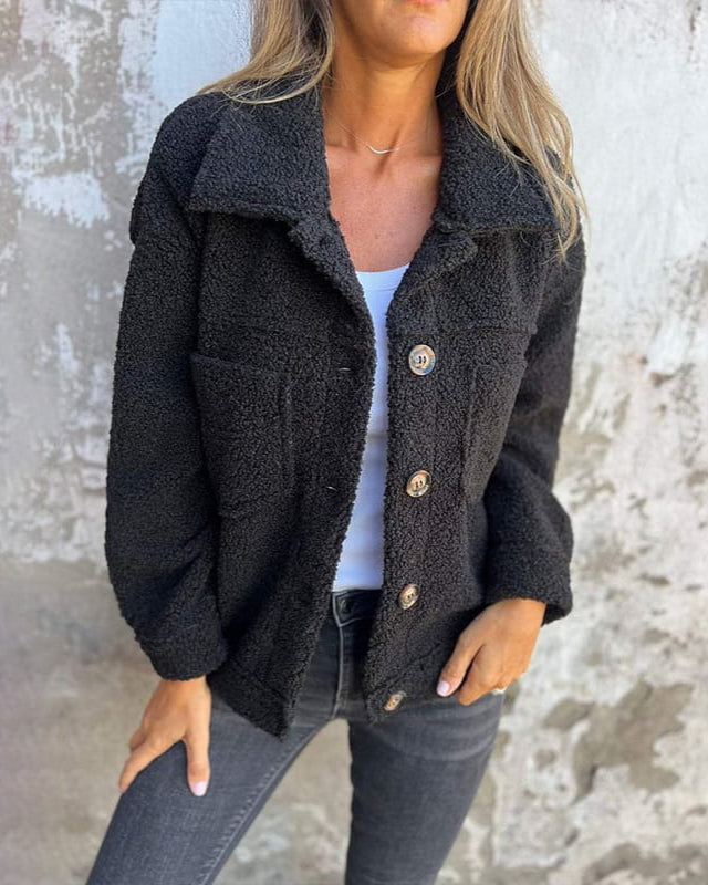 Étaín – Warm Buttoned Short Jacket